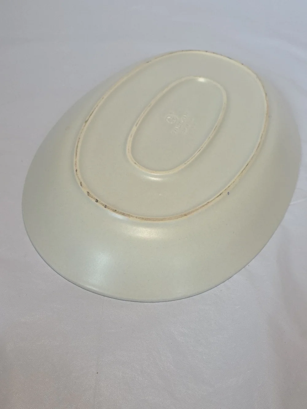Pfaltzgraff Yorktowne Oval Serving Platter 13.5